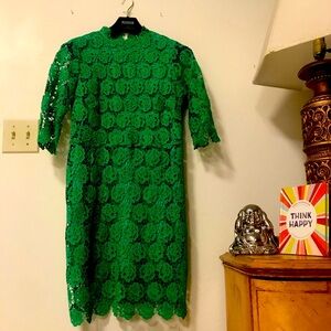 Open lace sleeve green mini dress